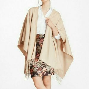 Brooks Brothers Cashmere Ruana NWT Camel